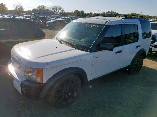 SALAG25405A341884 - 2005 LAND ROVER LR3 HSE WHITE photo 2