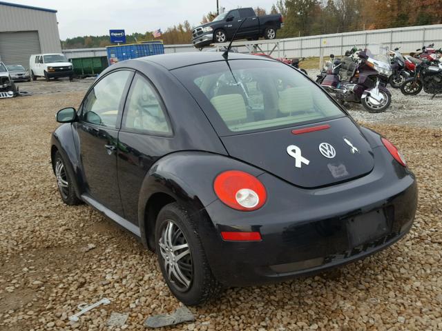 3VWPW3AG8AM021071 - 2010 VOLKSWAGEN NEW BEETLE BLACK photo 3