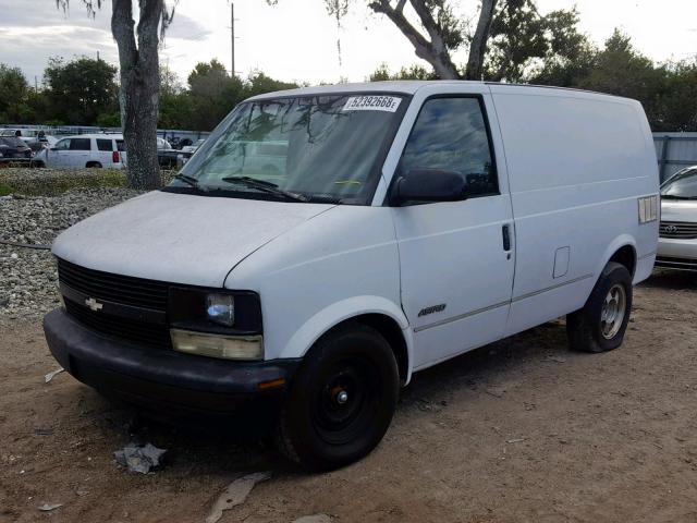 1GCDM19W9SB235863 - 1995 CHEVROLET ASTRO WHITE photo 2