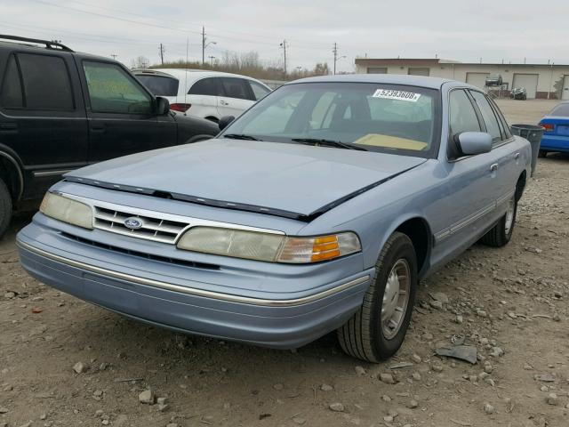 2FALP74W4VX178329 - 1997 FORD CROWN VICT BLUE photo 2