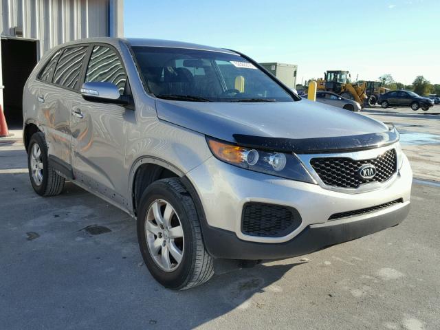 5XYKT3A15CG274981 - 2012 KIA SORENTO BA SILVER photo 1