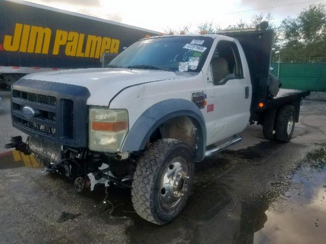 1FDAF57R48EB56122 - 2008 FORD F550 SUPER WHITE photo 2