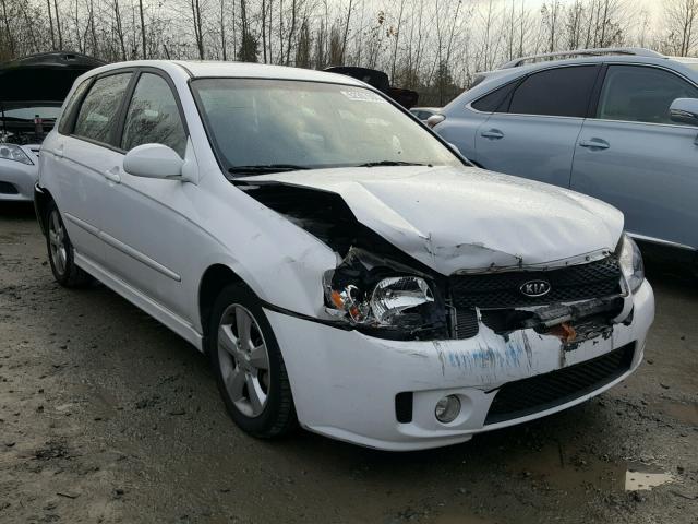 KNAFE161375004927 - 2007 KIA SPECTRA5 S WHITE photo 1