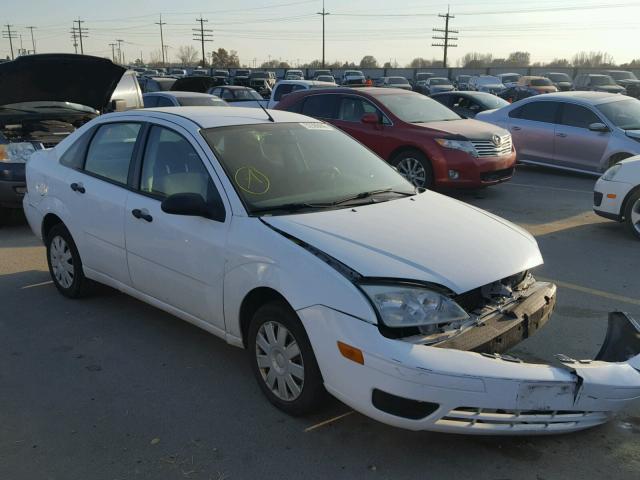 1FAFP34N26W178095 - 2006 FORD FOCUS ZX4 WHITE photo 1