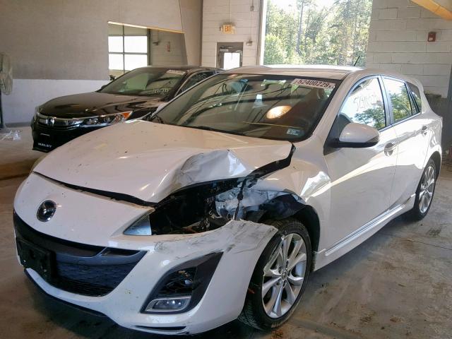 JM1BL1H58A1168261 - 2010 MAZDA 3 S WHITE photo 9