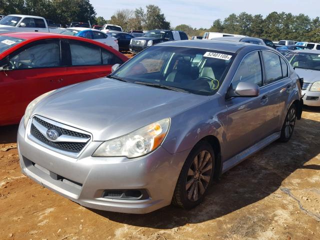 4S3BMBK67A3226563 - 2010 SUBARU LEGACY 2.5 SILVER photo 2