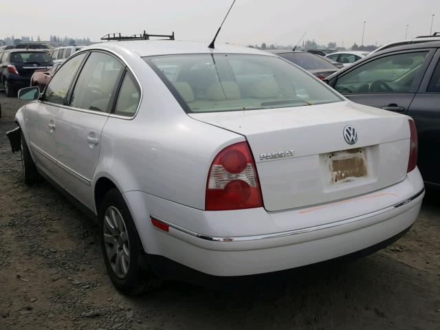 WVWPD63B93P268978 - 2003 VOLKSWAGEN PASSAT GLS WHITE photo 3