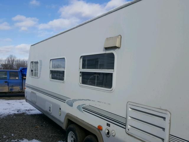 4WY200P2211076630 - 2001 TRAIL KING TRAILER WHITE photo 10