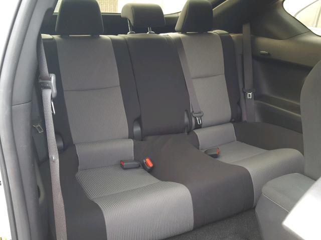 JTKJF5C73FJ005567 - 2015 TOYOTA SCION TC 白色 照片 6