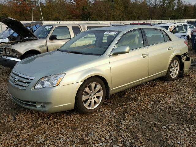 4T1BK36B95U046824 - 2005 TOYOTA AVALON XL GREEN photo 2