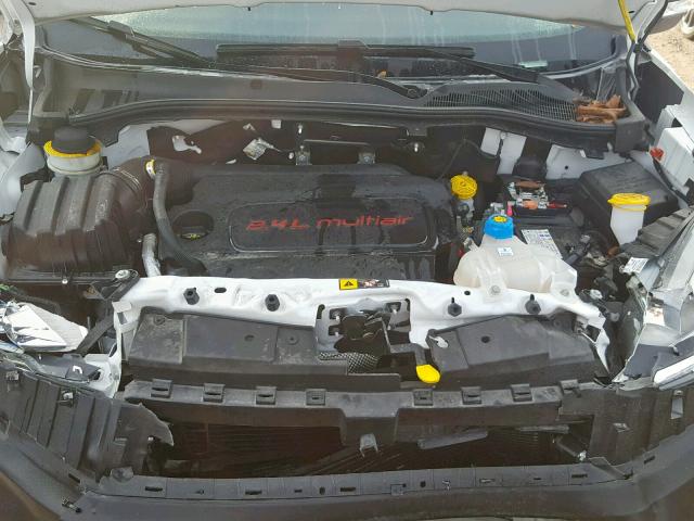 ZFBERFAB9J6H83872 - 2018 RAM PROMASTER 白色 照片 7