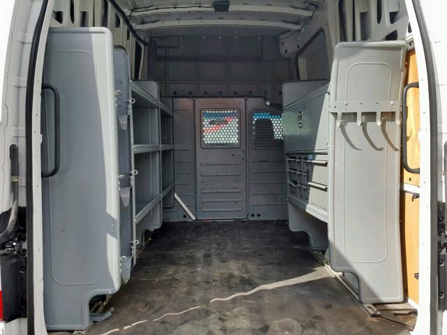 1N6BF0LY5FN801153 - 2015 NISSAN NV 2500 WHITE photo 6