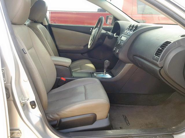 1N4AL2AP6BC132433 - 2011 NISSAN ALTIMA BAS SILVER photo 5