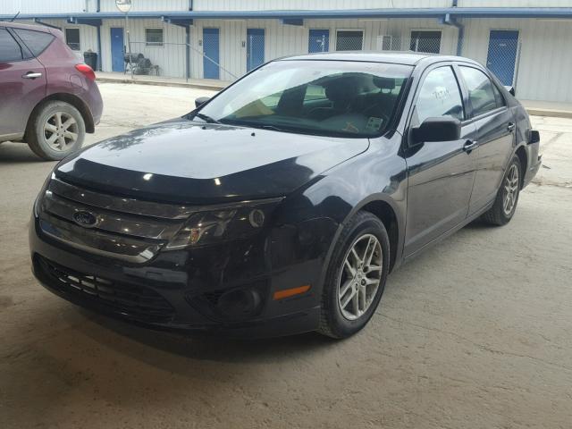 3FAHP0GA7BR249840 - 2011 FORD FUSION S BLACK photo 2