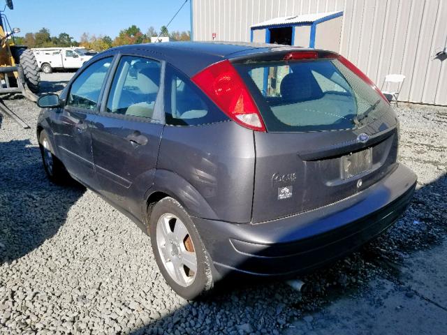 3FAFP37384R106313 - 2004 FORD FOCUS ZX5 GRAY photo 3