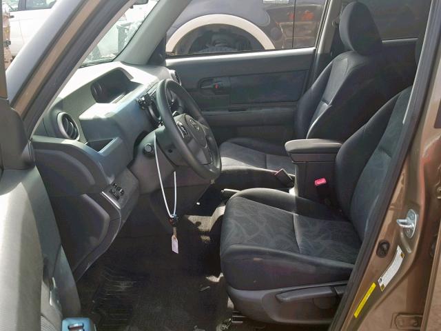 JTLZE4FE7B1126277 - 2011 TOYOTA SCION XB TAN photo 5