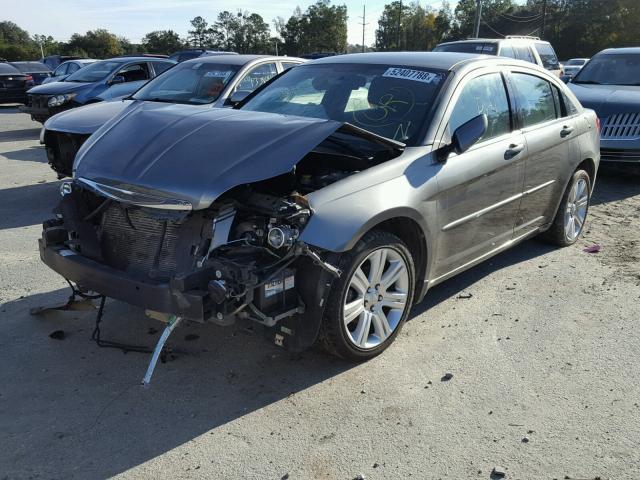 1C3CCBBBXDN656363 - 2013 CHRYSLER 200 TOURIN GRAY photo 2