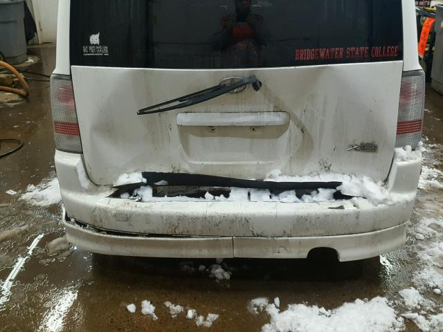 JTLKT324554029144 - 2005 TOYOTA SCION XB Ақ фото 9