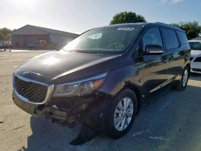 KNDMB5C16G6212342 - 2016 KIA SEDONA LX BROWN photo 2