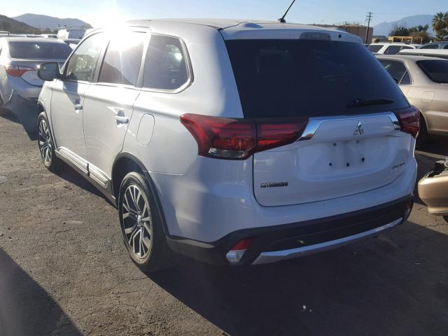 JA4AD2A39GZ000303 - 2016 MITSUBISHI OUTLANDER WHITE photo 3