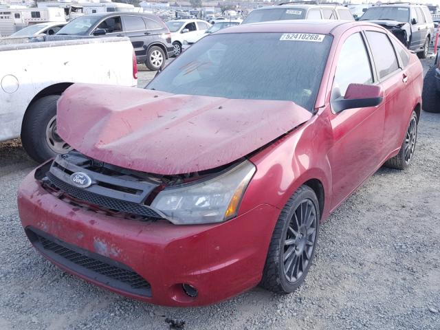 1FAHP3GN6AW292419 - 2010 FORD FOCUS SES RED photo 2