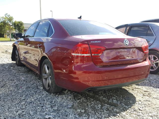 1VWBT7A33FC025416 - 2015 VOLKSWAGEN PASSAT SE RED photo 3