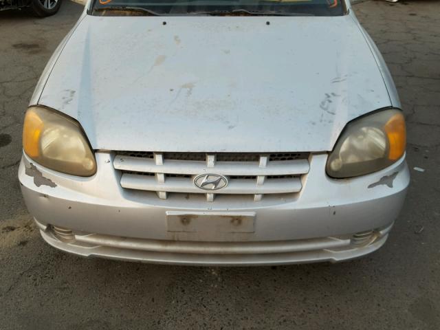 KMHCG45C23U493594 - 2003 HYUNDAI ACCENT GL SILVER photo 9