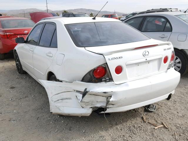 JTHBD192630070841 - 2003 LEXUS IS 300 WHITE photo 3