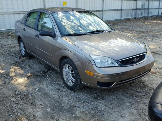 1FAFP34NX5W224108 - 2005 FORD FOCUS ZX4 GOLD photo 1