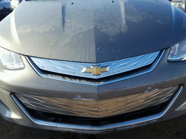 1G1RA6S54HU133258 - 2017 CHEVROLET VOLT LT GRAY photo 9