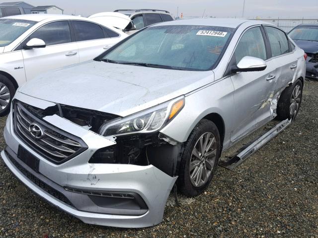 5NPE34AF4FH058082 - 2015 HYUNDAI SONATA SPO SILVER photo 2