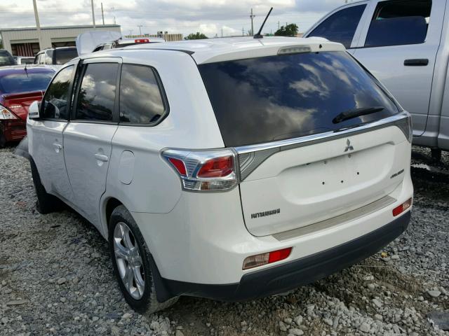 JA4AD3A3XEZ001446 - 2014 MITSUBISHI OUTLANDER WHITE photo 3