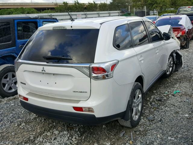 JA4AD3A3XEZ001446 - 2014 MITSUBISHI OUTLANDER WHITE photo 4