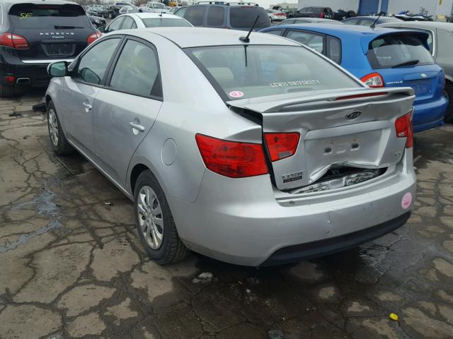 KNAFU4A20C5572664 - 2012 KIA FORTE EX SILVER photo 3