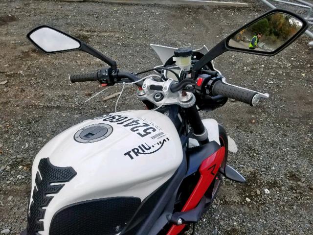 SMTL03NE4HT782379 - 2017 TRIUMPH MOTORCYCLE STREET TRI WHITE photo 5