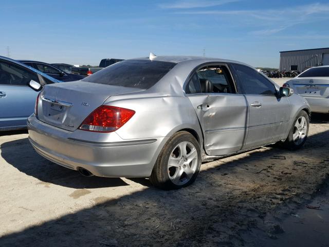 JH4KB16575C016132 - 2005 ACURA RL SILVER photo 4