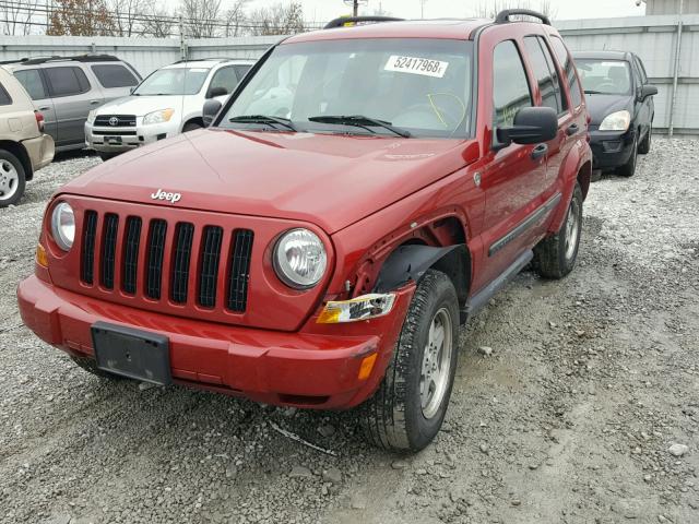 1J4GL38K35W676583 - 2005 JEEP LIBERTY RE RED photo 2