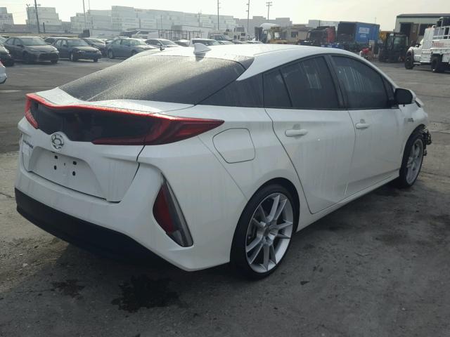 JTDKARFP5H3066701 - 2017 TOYOTA PRIUS PRIM 白色 照片 4