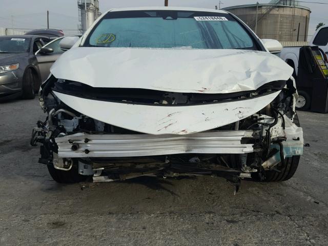 JTDKARFP5H3066701 - 2017 TOYOTA PRIUS PRIM 白色 照片 9