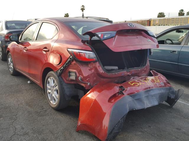 3MYDLBZV1GY102640 - 2016 TOYOTA SCION IA RED photo 3