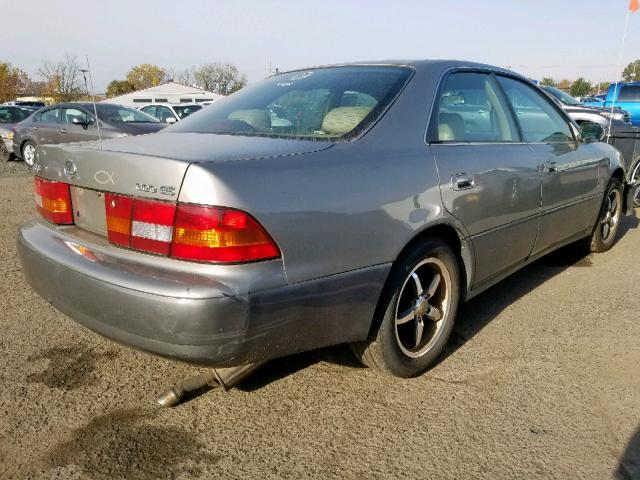 JT8BF22G9V0076755 - 1997 LEXUS ES 300 GRAY photo 4