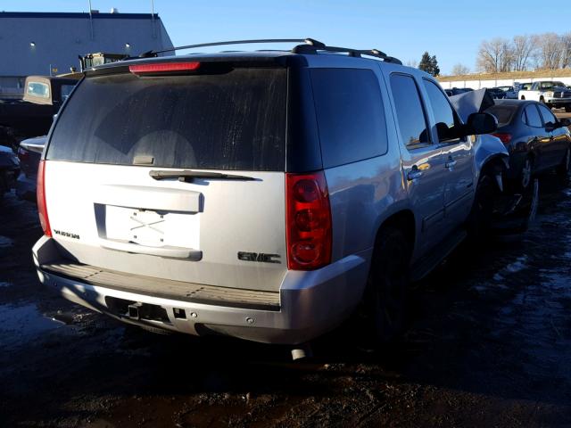 1GKS2AE03CR234672 - 2012 GMC YUKON SLE SILVER photo 4