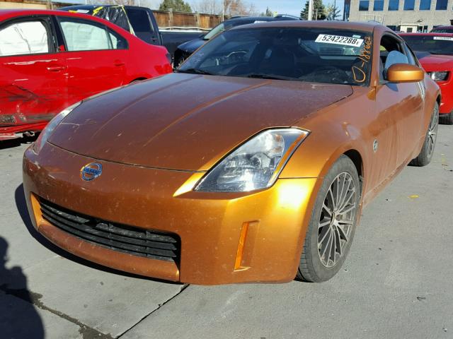 JN1AZ34D74M101191 - 2004 NISSAN 350Z COUPE ORANGE photo 2