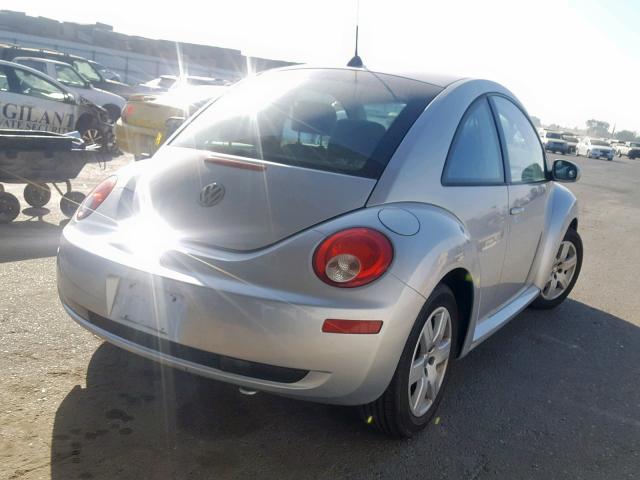 3VWRG31C47M513768 - 2007 VOLKSWAGEN NEW BEETLE 银色 照片 4