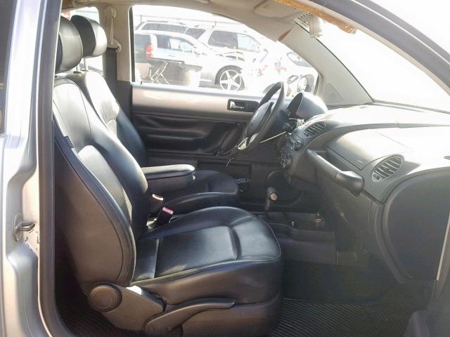 3VWRG31C47M513768 - 2007 VOLKSWAGEN NEW BEETLE 银色 照片 5