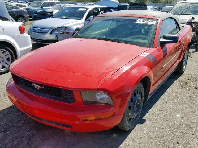 1ZVFT84N175279037 - 2007 FORD MUSTANG RED photo 2