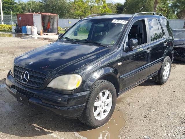 4JGAB72E71A264243 - 2001 MERCEDES-BENZ ML 430 BLACK photo 2