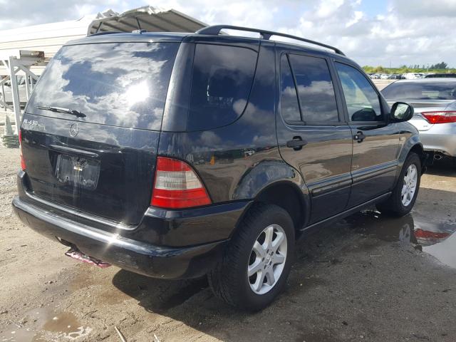 4JGAB72E71A264243 - 2001 MERCEDES-BENZ ML 430 BLACK photo 4