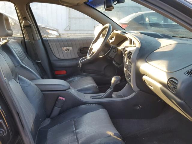 1G2WP52KX1F205832 - 2001 PONTIAC GRAND PRIX BLACK photo 5