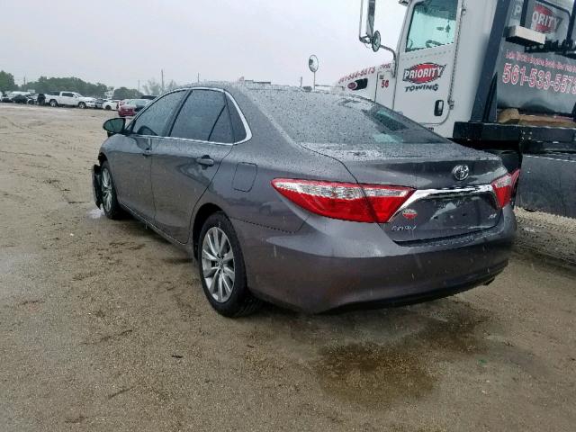 4T1BF1FK3HU786091 - 2017 TOYOTA CAMRY LE GRAY photo 3